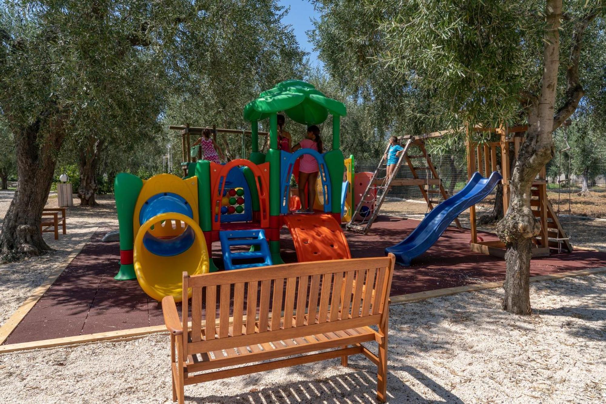 Saracena Holiday Home Featured With Private Beach And Swimming Pool Mattinata Dış mekan fotoğraf