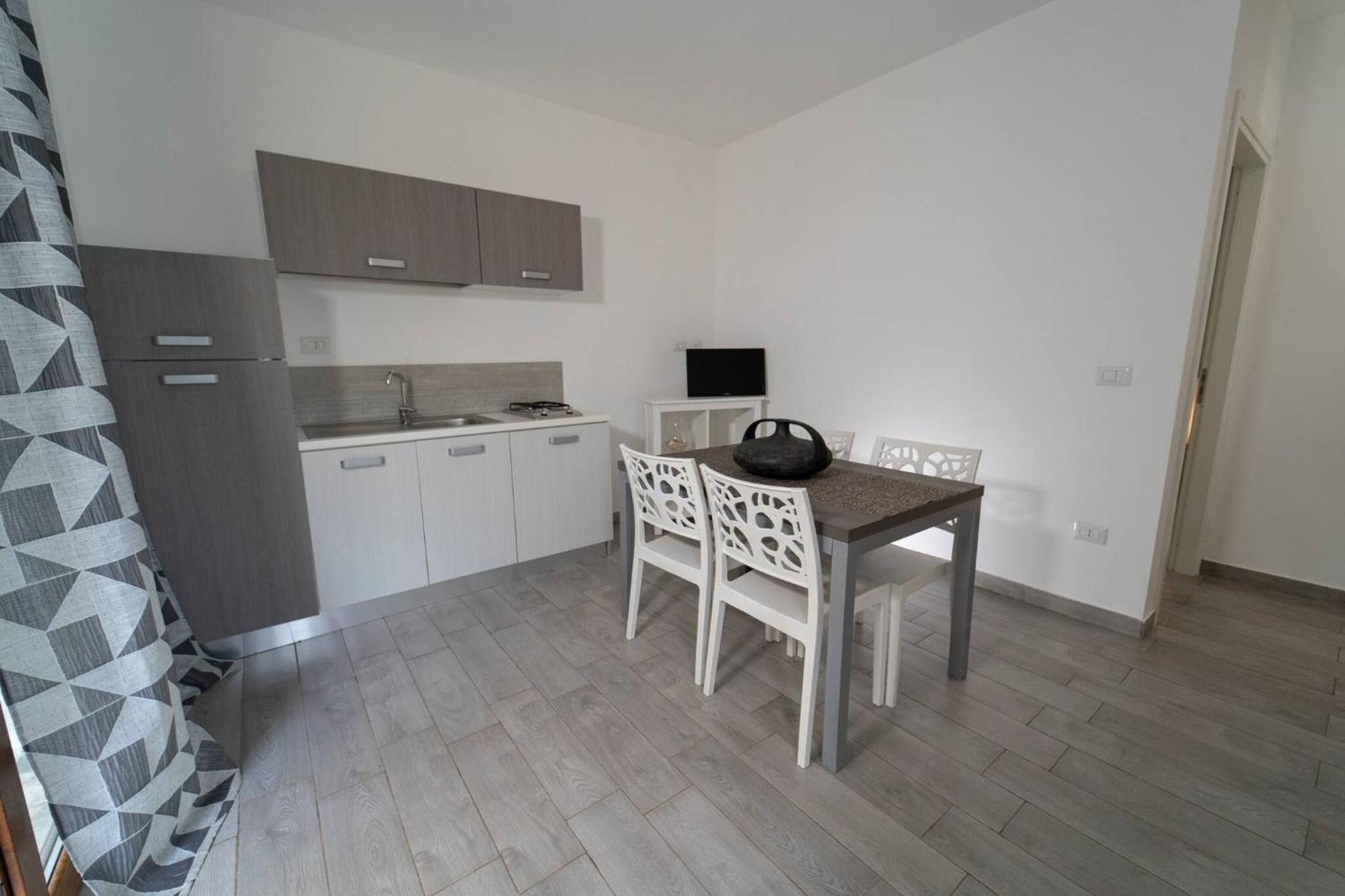 Saracena Holiday Home Featured With Private Beach And Swimming Pool Mattinata Dış mekan fotoğraf