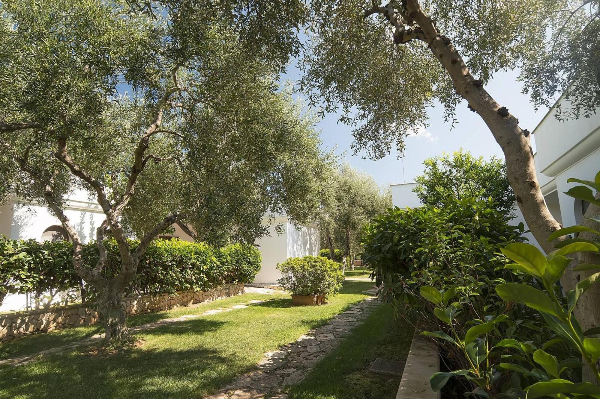 Saracena Holiday Home Featured With Private Beach And Swimming Pool Mattinata Dış mekan fotoğraf