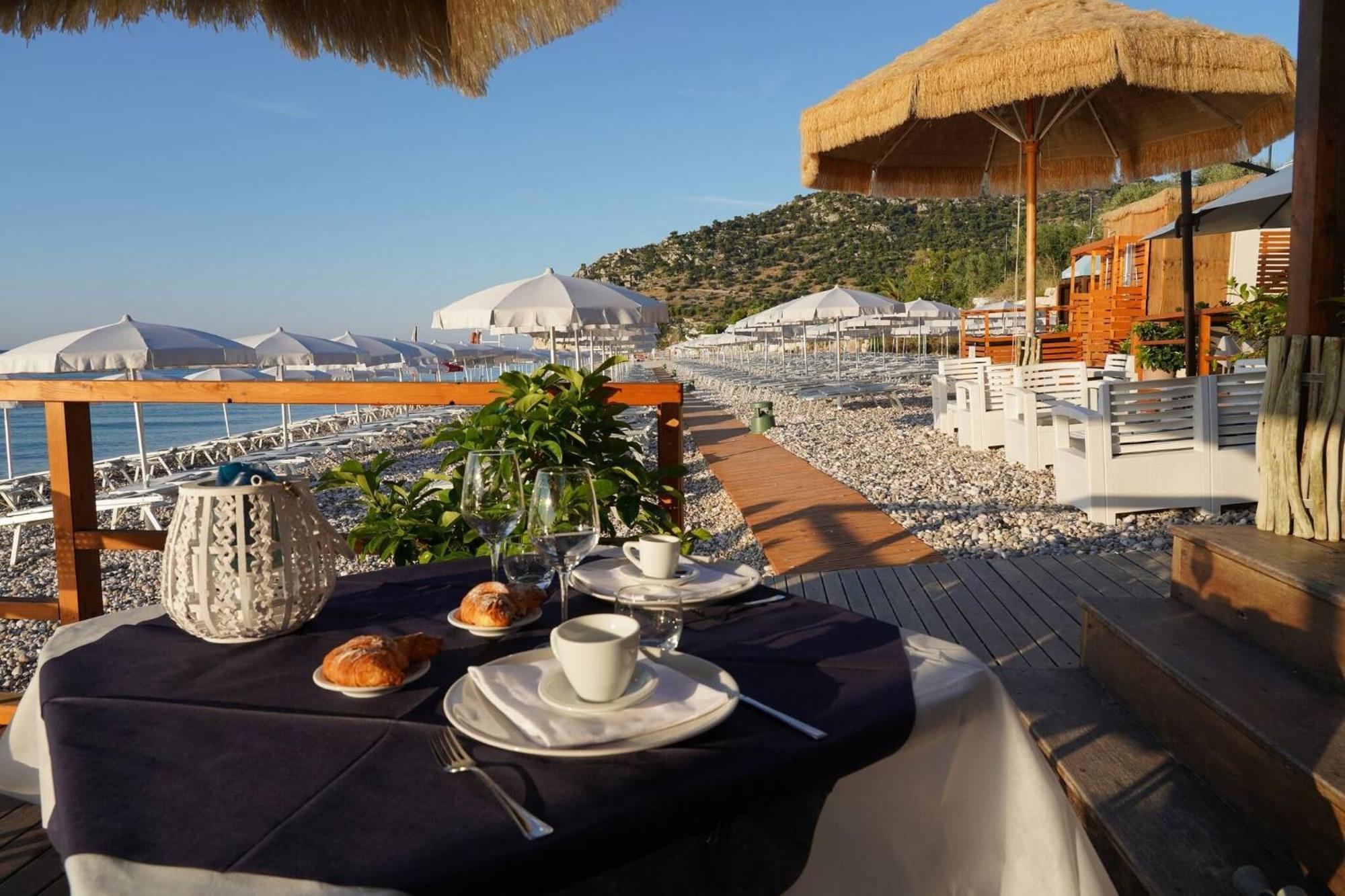 Saracena Holiday Home Featured With Private Beach And Swimming Pool Mattinata Dış mekan fotoğraf