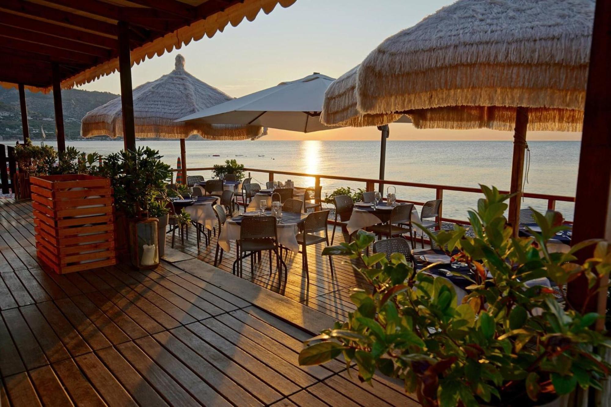 Saracena Holiday Home Featured With Private Beach And Swimming Pool Mattinata Dış mekan fotoğraf