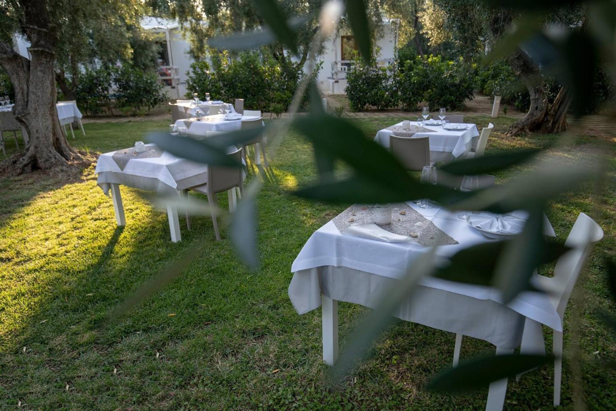 Saracena Holiday Home Featured With Private Beach And Swimming Pool Mattinata Dış mekan fotoğraf