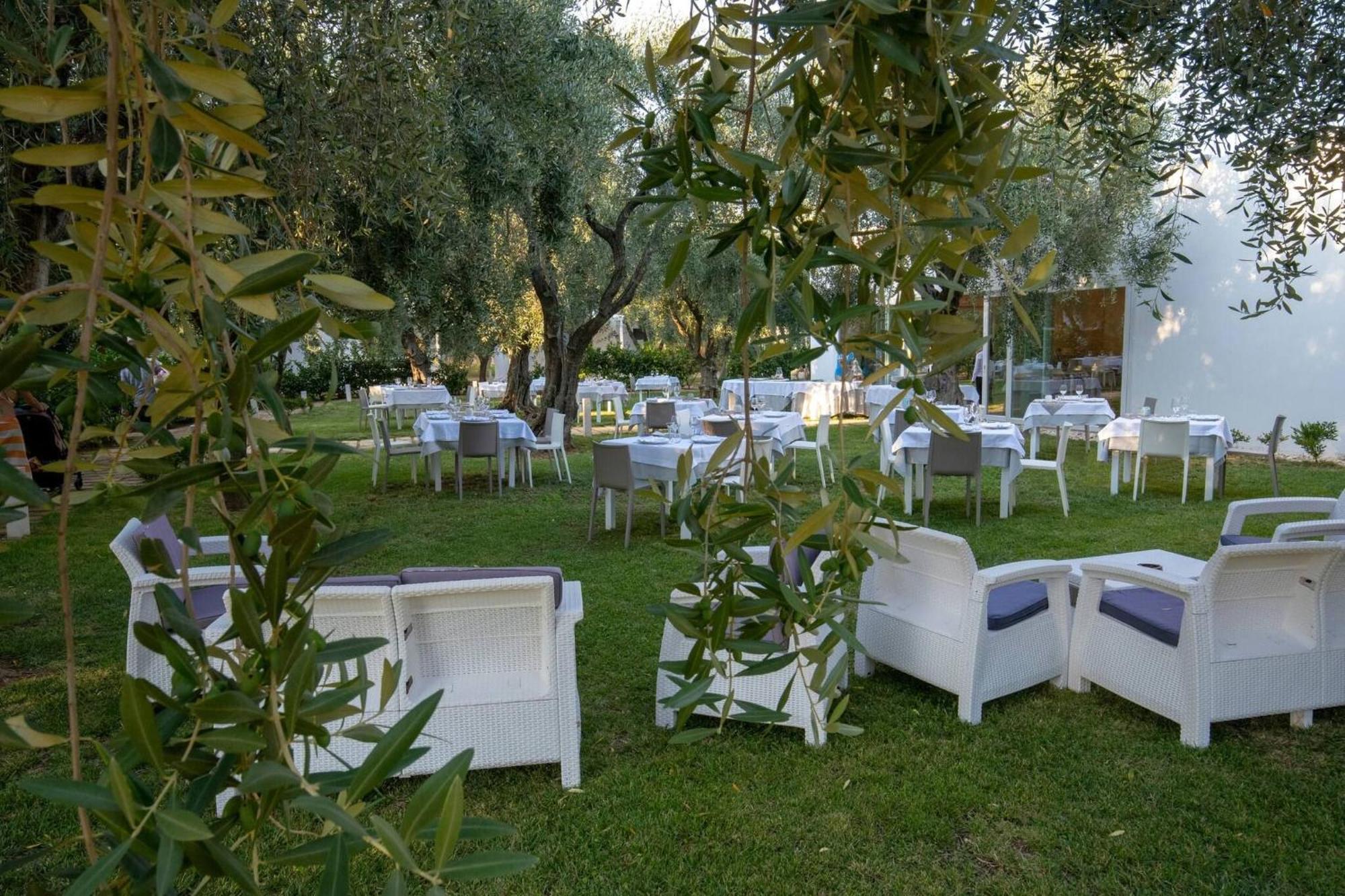 Saracena Holiday Home Featured With Private Beach And Swimming Pool Mattinata Dış mekan fotoğraf