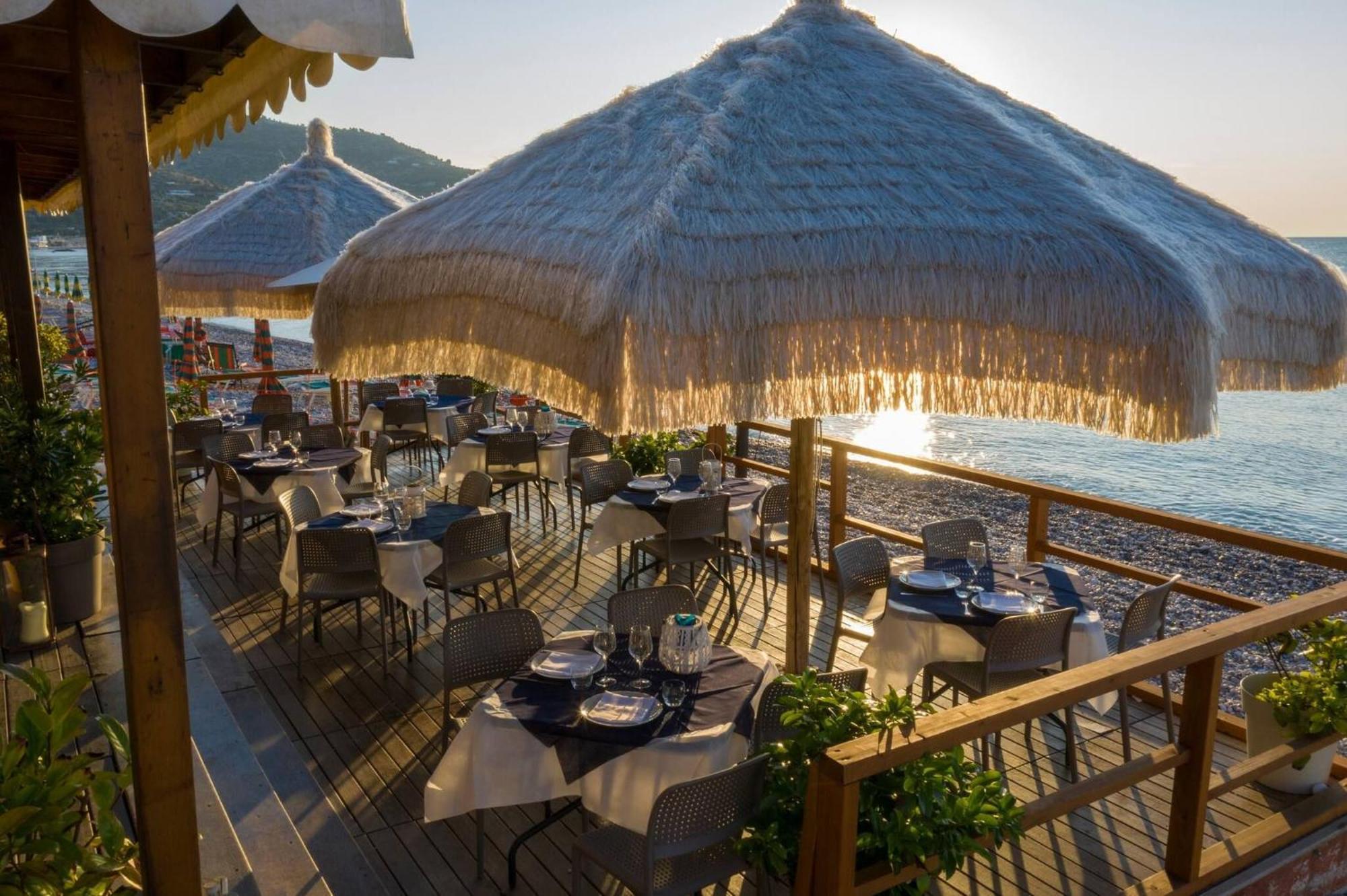 Saracena Holiday Home Featured With Private Beach And Swimming Pool Mattinata Dış mekan fotoğraf