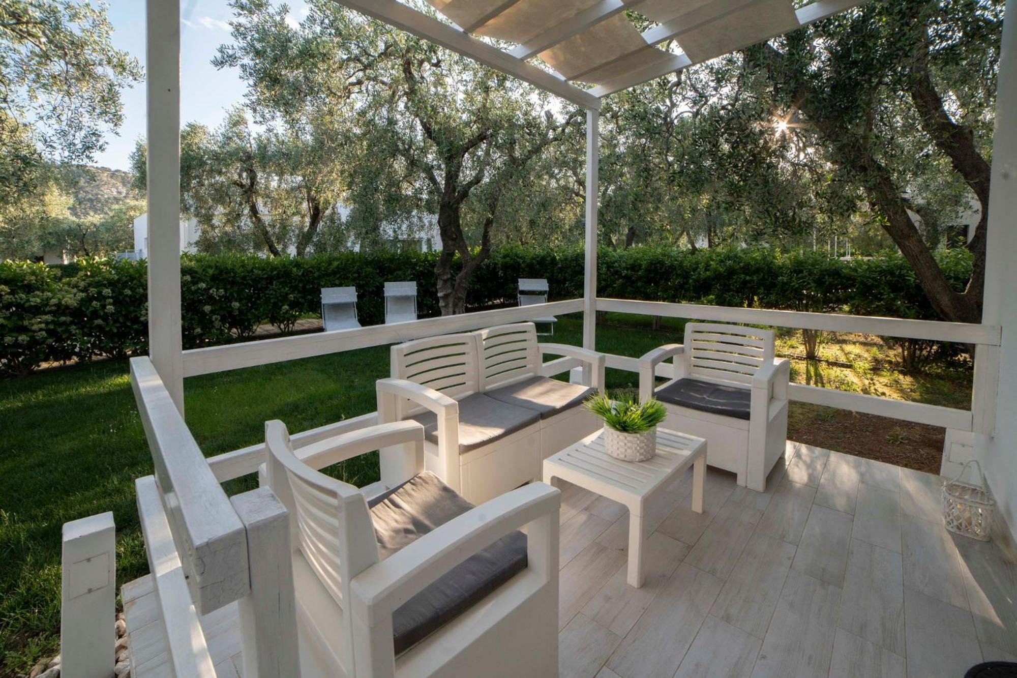 Saracena Holiday Home Featured With Private Beach And Swimming Pool Mattinata Dış mekan fotoğraf